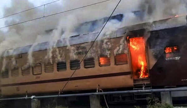 Train catches fire at Sasaram station, none hurt