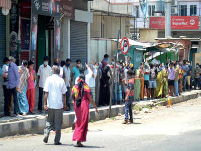 Metro’s ‘feeder’ route: Contractors seek alms from BMRCL to pay their nearly 9,000 workers