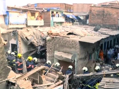 5 injured in building collapse at Antop Hill