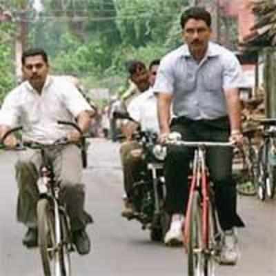 Thane top cops cycle through area to promote better health