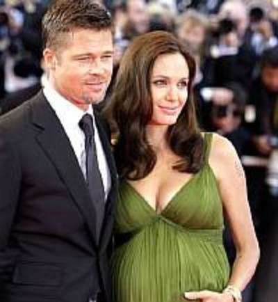 Brangelina love to fly planes