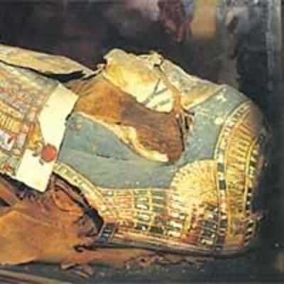 Time for a facelift for 4,500-yr-old mummy