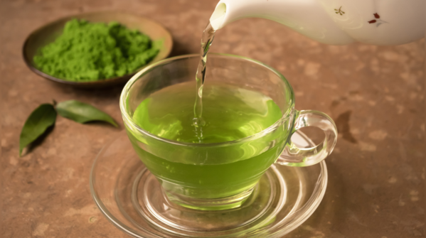 Green tea soak for anti-ageing