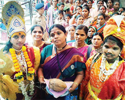 Temple tussle spreads with 2 more protests in state