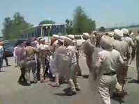 Patiala: Over a dozen injured in clash between two groups of Sikh protesters 