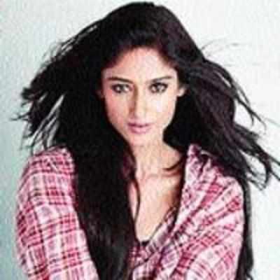 Ileana opposite Shahid in Santoshi's next