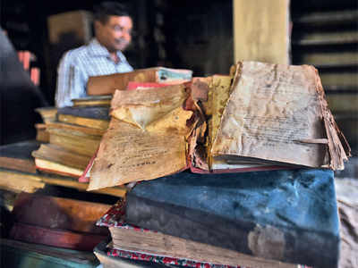 Leaks damage 500 books at Asiatic library
