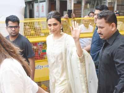 Deepika Padukone stood next to people who say 'Bharat Tere Tukde honge': Smriti Irani slams Chhapaak actor