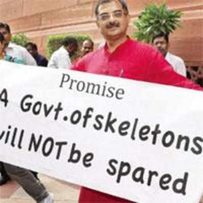 Opposition brings up 2G '˜skeleton' to haunt both Houses