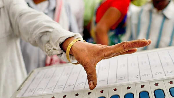 Tamil Nadu polls: Parties reset strategies, push harder in sub-3K margin seats