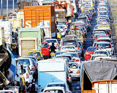 Odd-even rule PIL: HC tells state, anti-pollution body, BMC to reply