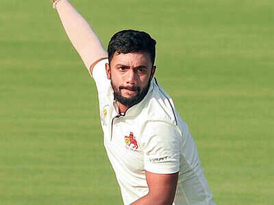 Ranji Trophy: Shams Mulani to the fore