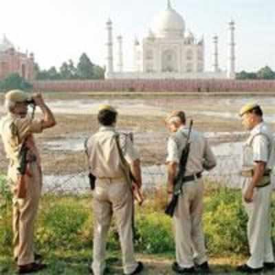 Post blast, security up around Taj Mahal