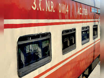 Another theft in Rajdhani Express