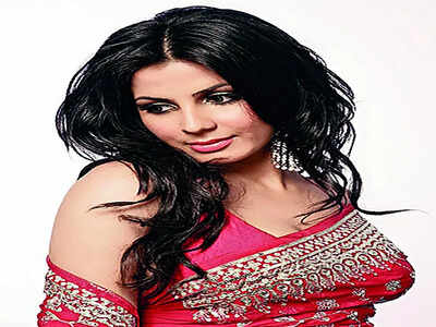 Kirti Kulhari on the kiss