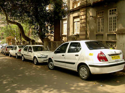 Illegal parking: Bombay High Court says it will not interfere in policy matters