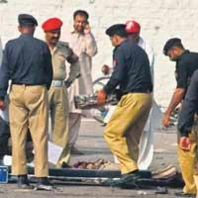 Twin blasts kill 65 in Pakistan