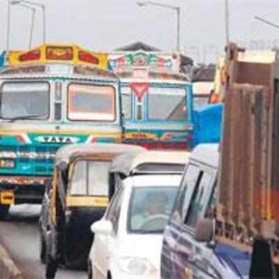 New toll naka on Mumbai-Pune highway to recover cost of Sion-Panvel road work