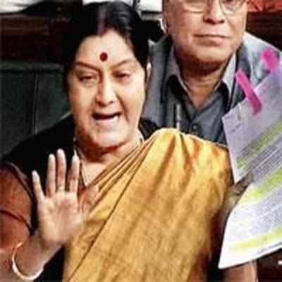 Sushma digs out the past, spars over JPC