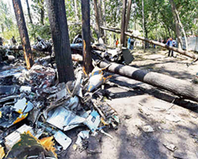 MIG-21 fighter crashes in Kashmir, pilot safe