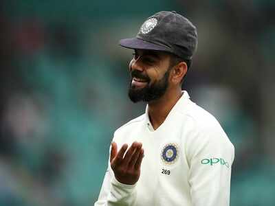 Skipper Virat Kohli gets thumbs up from Sunil Gavaskar, Michael Clarke