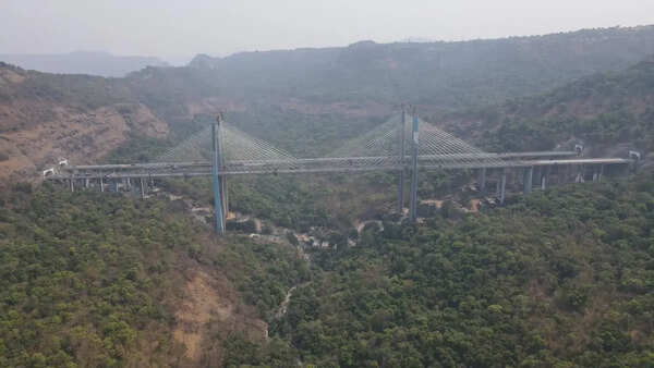 Mumbai-Pune Expressway finds its ‘missing link’: India’s longest road cable-stayed bridge to open on May 1