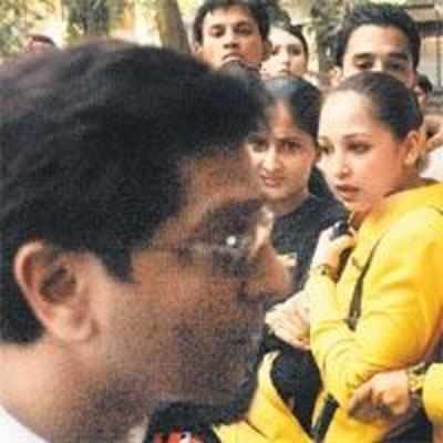 Reinstate sacked staff, Raj threatens Jet