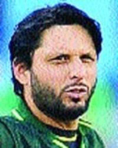 Afridi takes five as Pak beat Bangladesh