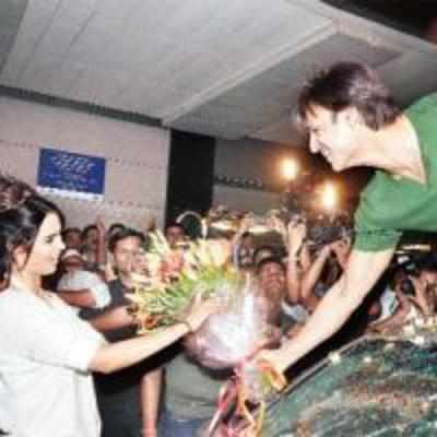 Mallika receives a smashing welcome