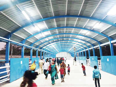 Happy Diwali: A new FOB at busy Dadar station