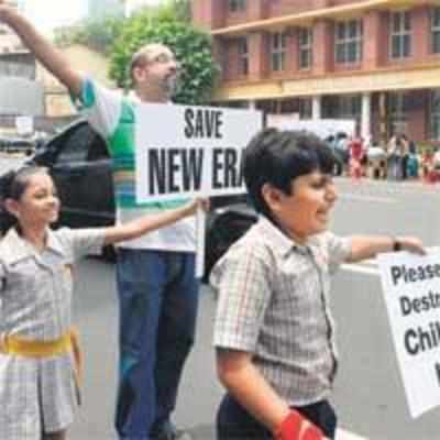 New Era alumni protest against management