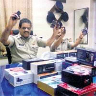 Crackdown on shops selling mobiles without IMEI nos