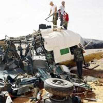 Rebels close in on Gaddafi stronghold