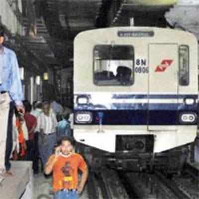 Cracks in tracks derail metro train in Kolkata