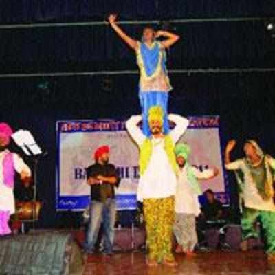 City Punjabis celebrate Baisakhi carnival with zest