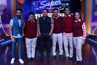 Salman Khan promotes Tubelight with Sunil Grover