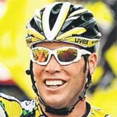 Cavendish on cloud nine as Armstrong gains time