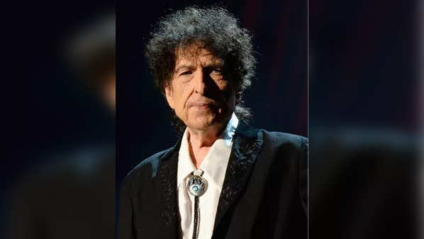 Bob Dylan joins TikTok as US faces ban deadline: a last-minute social media debut