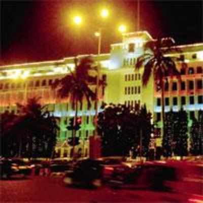 Mantralaya gets ready for night shifts