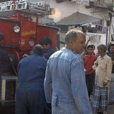 Gas leak at Mumbai Port Trust kills 3
