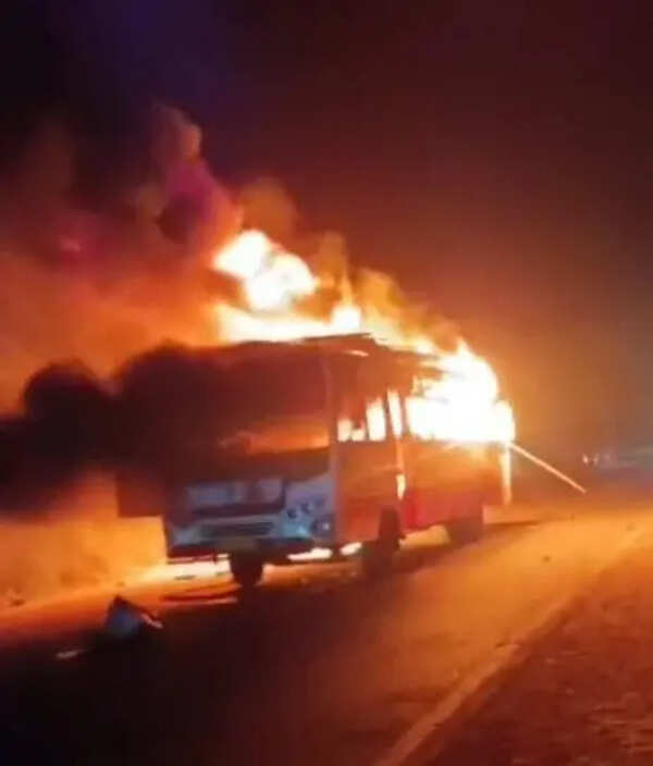 Hisar bus blast kills 2; lightning strike?