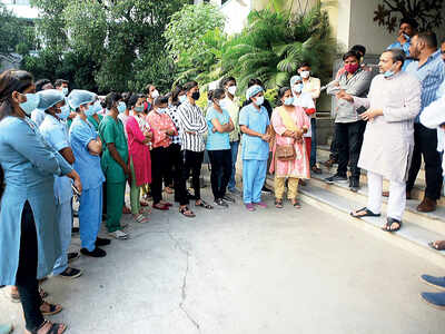 Contractual staffers at SGH protest over pending dues Contractual staffers at SGH protest over pending dues