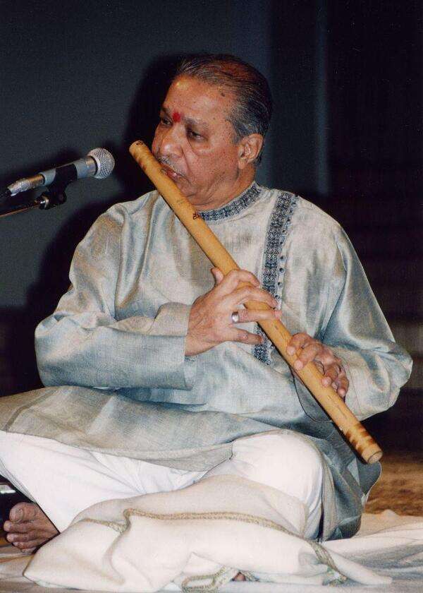 Hariprasad Chaurasia to perform at musical conclave 'Virasat' organized at MNNIT Allahabad
