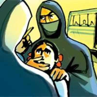 Brave 13-yr-old dupes abductors