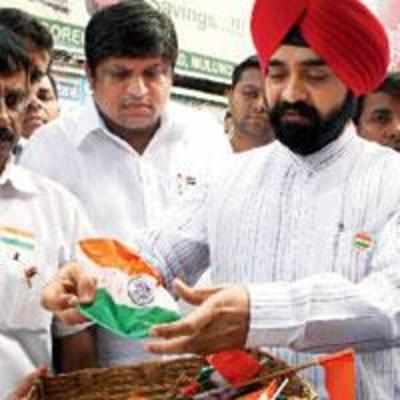 300 flags thrown in Mulund alone