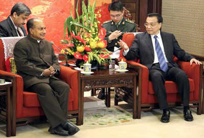 Antony calls for closer ties between India, China