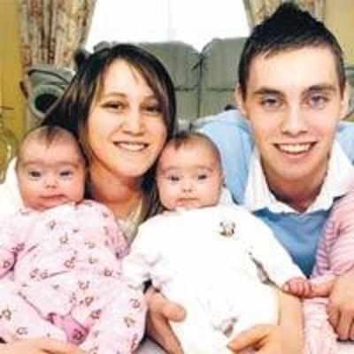 Can You Have Identical Triplets With Ivf Midwife Gives Birth To One In Million Identical Triplets