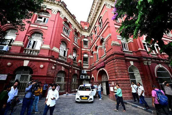 PWD officials, cops step up Writers’ prep for new govt