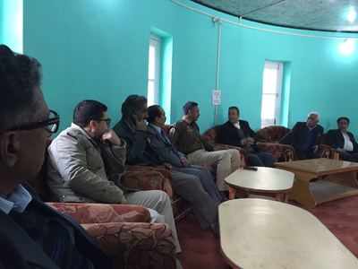 Jammu and Kashmir: SSP Shopian visits district bar office, interacts with members