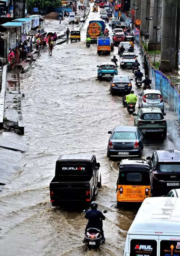 Monsoon gives city a test dose